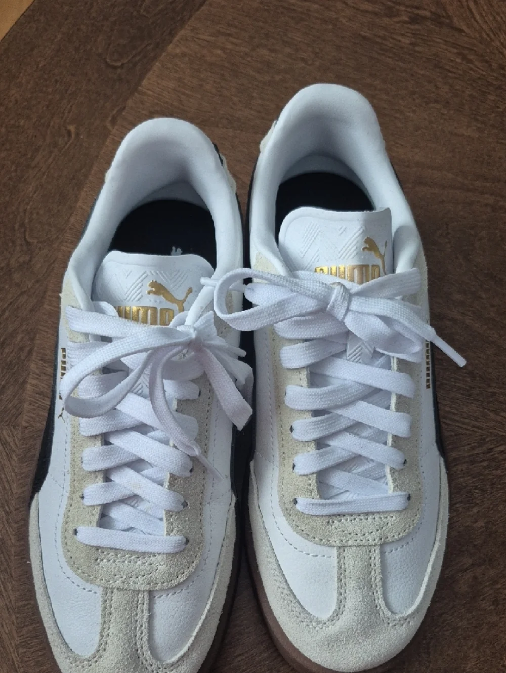 Puma White Sneakers with Black Formstrip and Brown Sole (Kids) - Picture 2 of 5